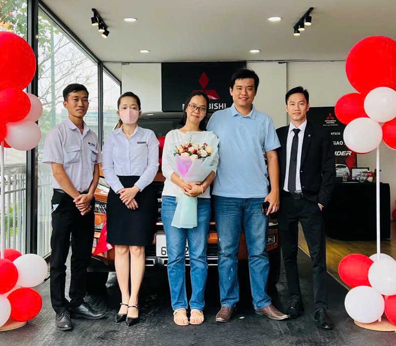 Hình ảnh hoạt động tư vấn xe tại Huế